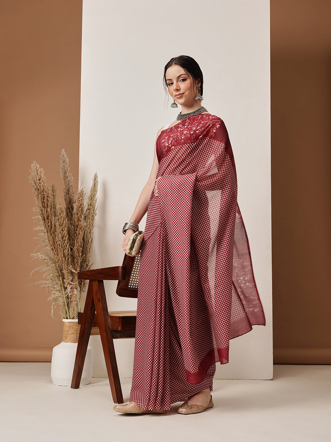 Hiral Fashion Maroon Bollywood Mul Cotton Abstract Digital Printed Saree | Swadesiicart