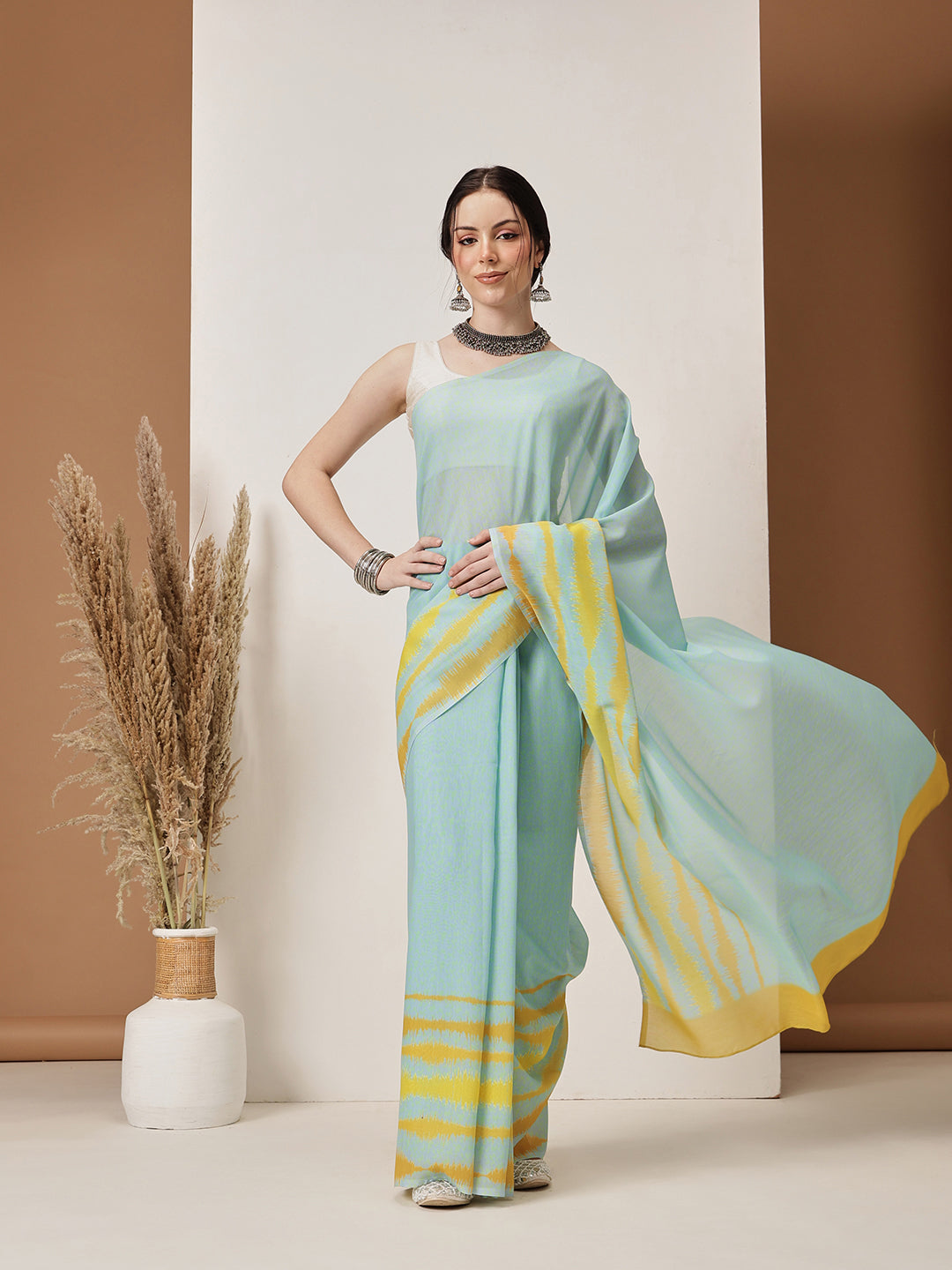 Hiral Fashion Teal Bollywood Mul Cotton Abstract Digital Printed Saree | Swadesiicart