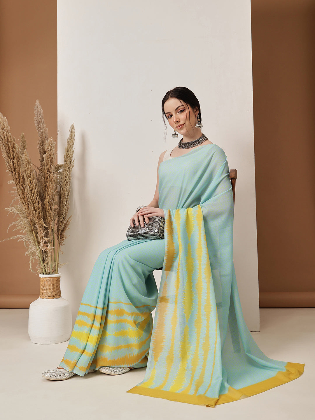 Hiral Fashion Teal Bollywood Mul Cotton Abstract Digital Printed Saree | Swadesiicart