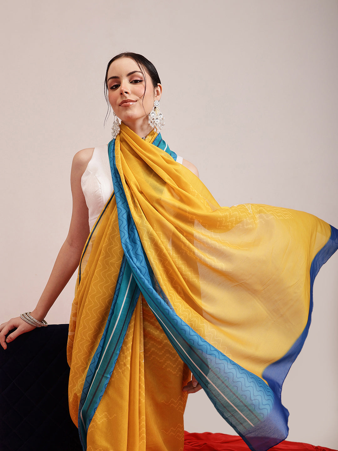 Hiral Fashion Yellow Bollywood Mul Cotton Abstract Digital Printed Saree | Swadesiicart