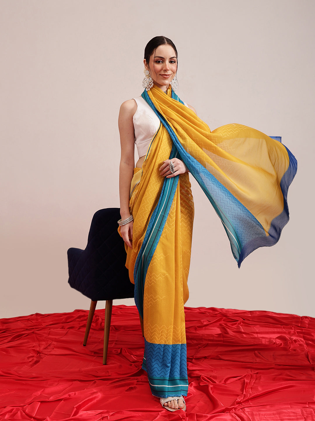 Hiral Fashion Yellow Bollywood Mul Cotton Abstract Digital Printed Saree | Swadesiicart