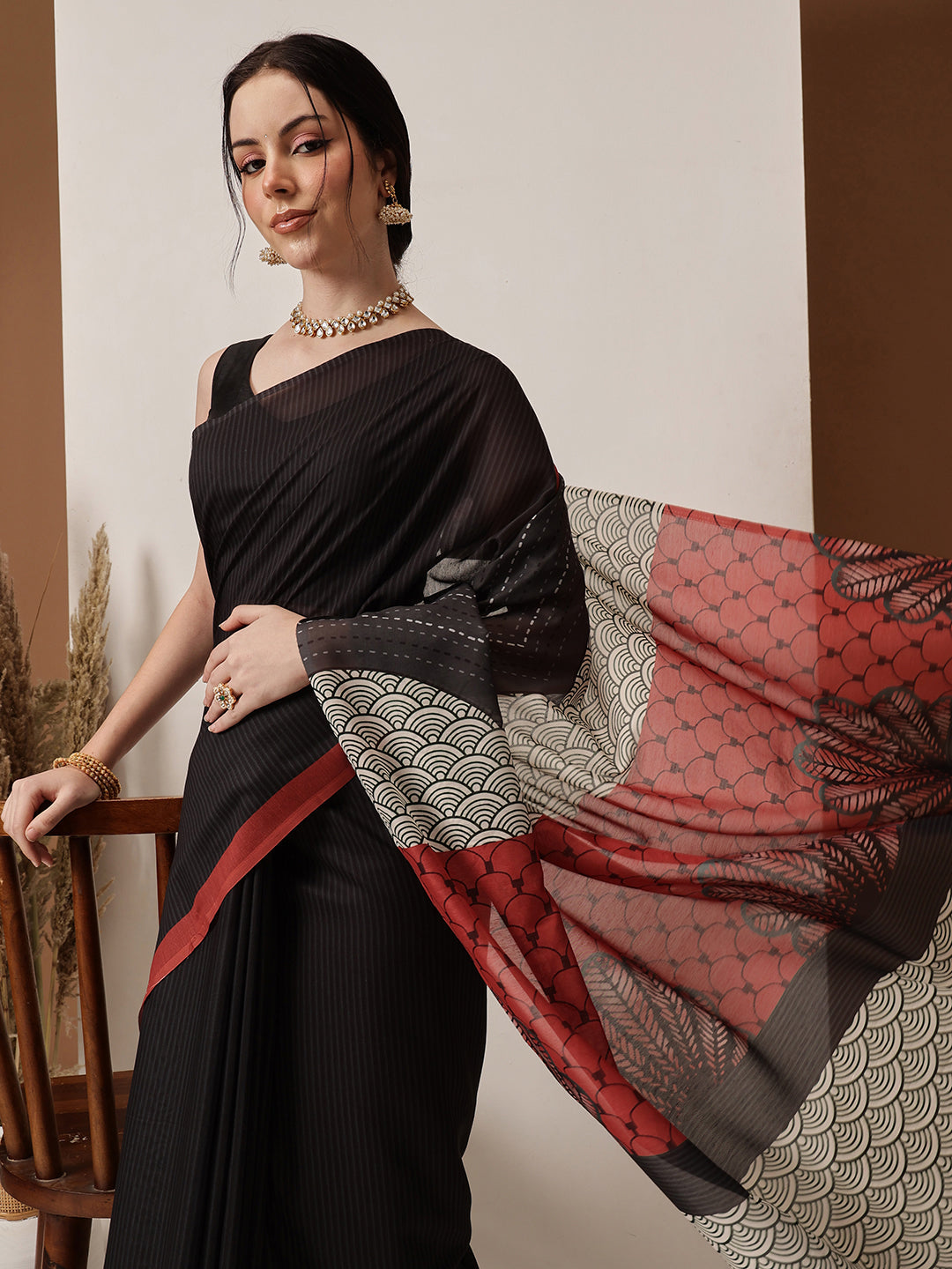 Hiral Fashion Black Bollywood Mul Cotton Stripes Digital Printed Saree | Swadesiicart