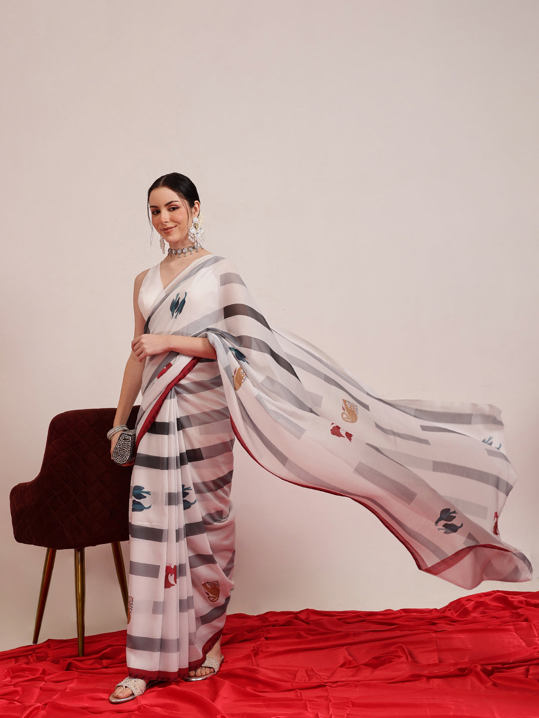 Hiral Fashion White Bollywood Mul Cotton Animal Print Digital Printed Saree | Swadesiicart