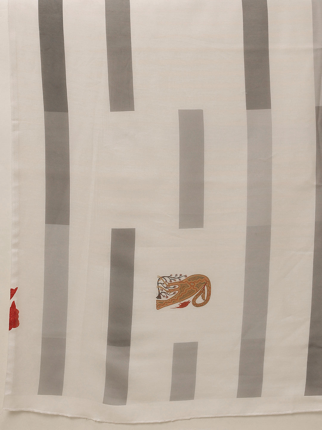Hiral Fashion White Bollywood Mul Cotton Animal Print Digital Printed Saree | Swadesiicart