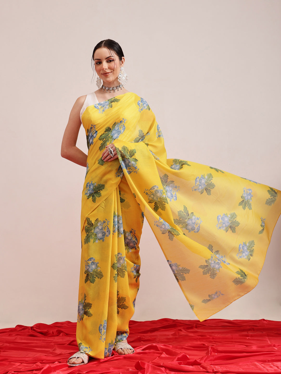 Hiral Fashion Yellow Bollywood Mul Cotton Abstract Digital Printed Saree | Swadesiicart