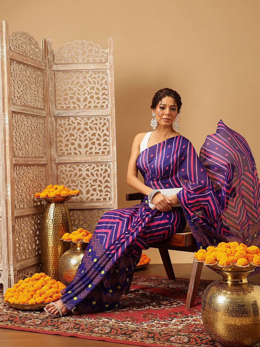 Hiral Fashion Navy Blue Bollywood Mul Cotton Abstract Digital Printed Saree | Swadesiicart