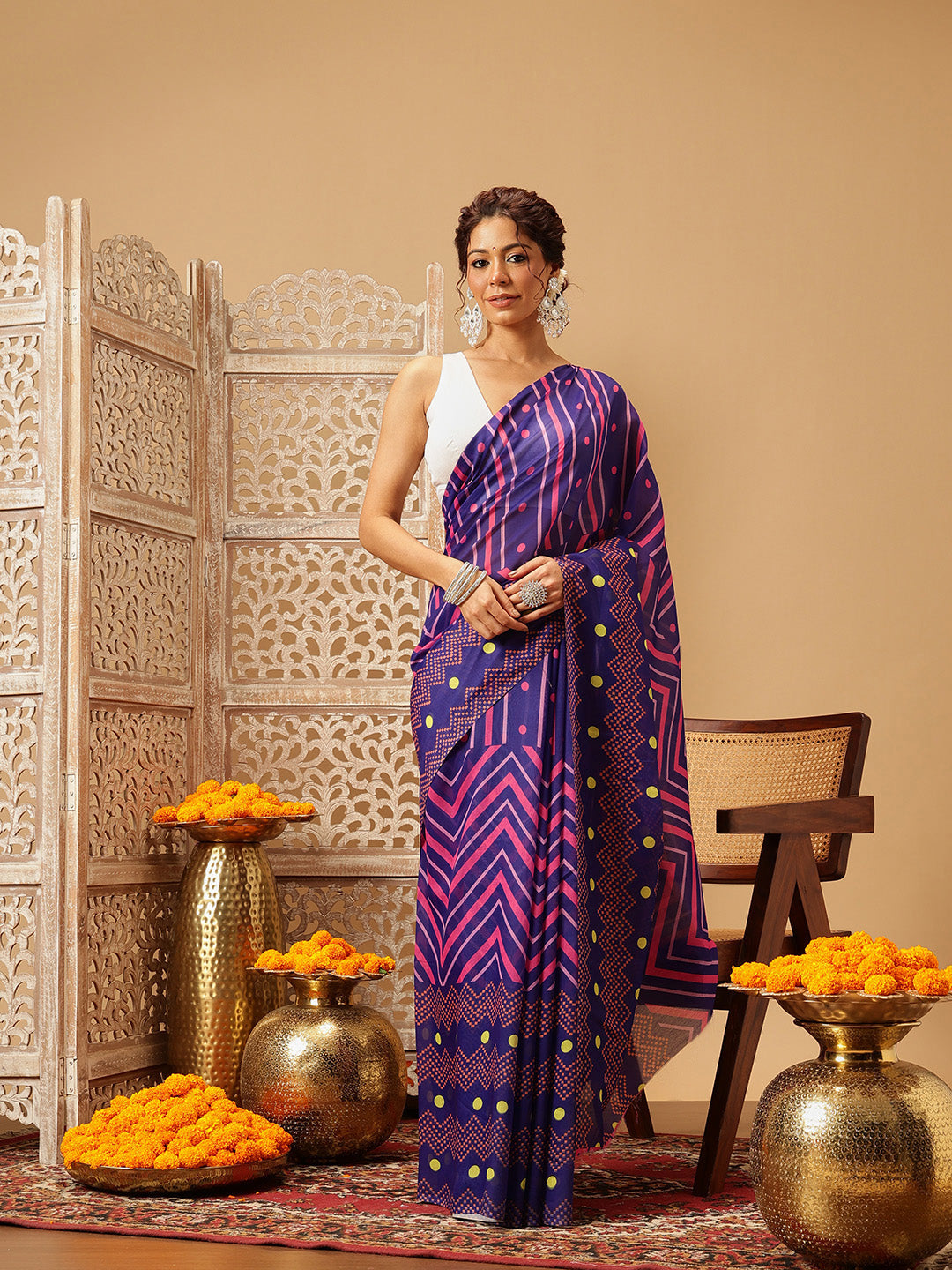 Hiral Fashion Navy Blue Bollywood Mul Cotton Abstract Digital Printed Saree | Swadesiicart