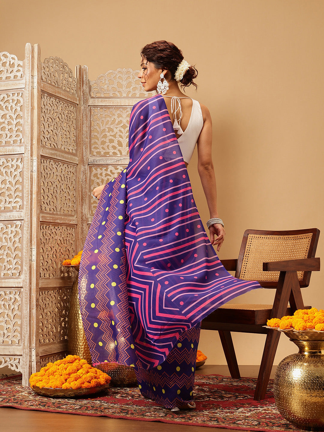 Hiral Fashion Navy Blue Bollywood Mul Cotton Abstract Digital Printed Saree | Swadesiicart