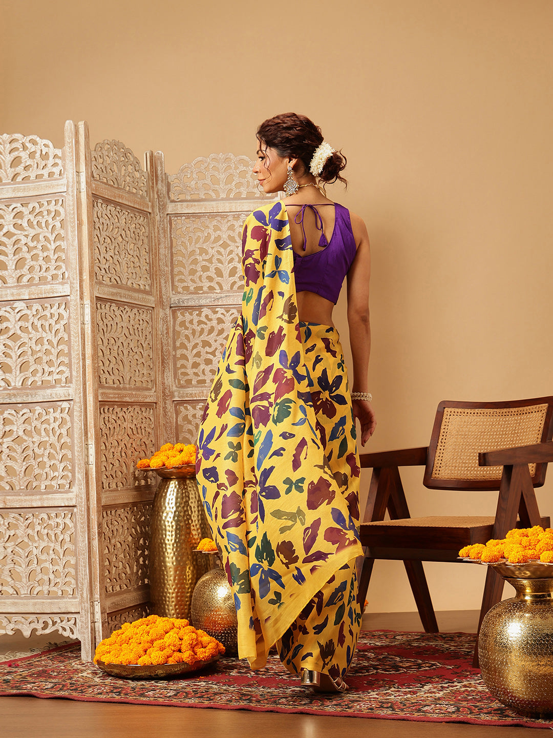 Hiral Fashion Yellow Bollywood Mul Cotton Floral Digital Printed Saree | Swadesiicart
