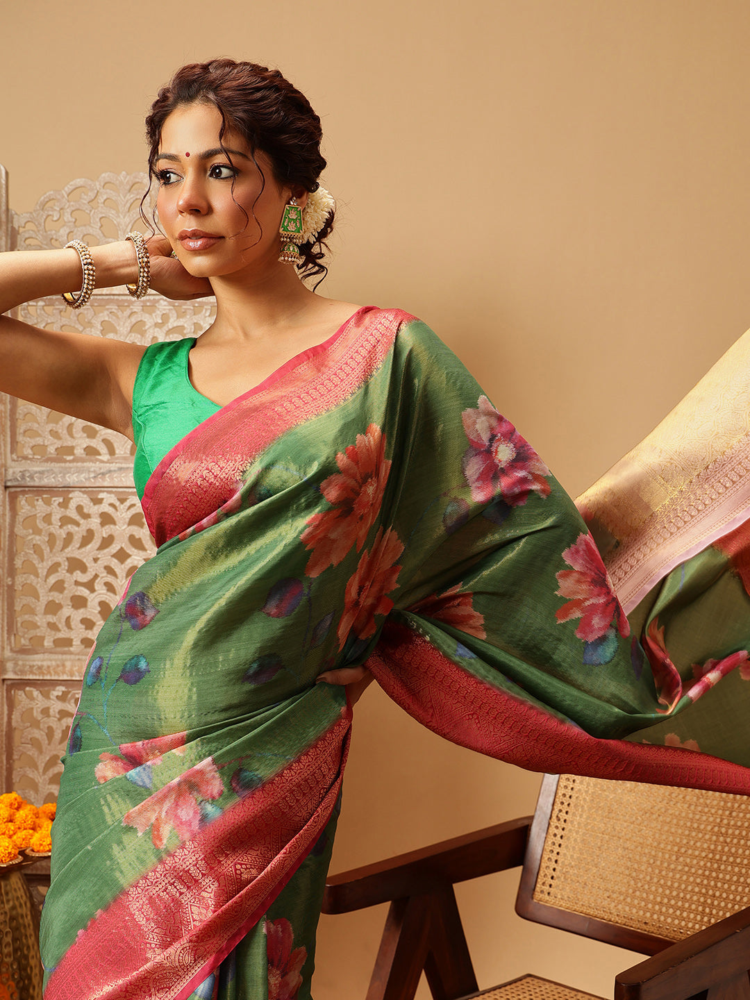 Hiral Fashion Green Banarasi Tissue Silk Floral Digital Printed Saree | Swadesiicart
