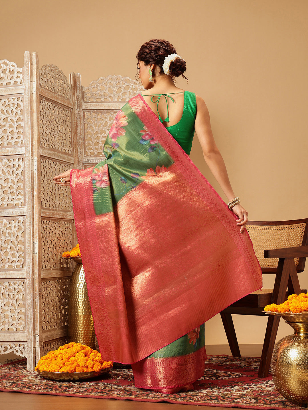 Hiral Fashion Green Banarasi Tissue Silk Floral Digital Printed Saree | Swadesiicart