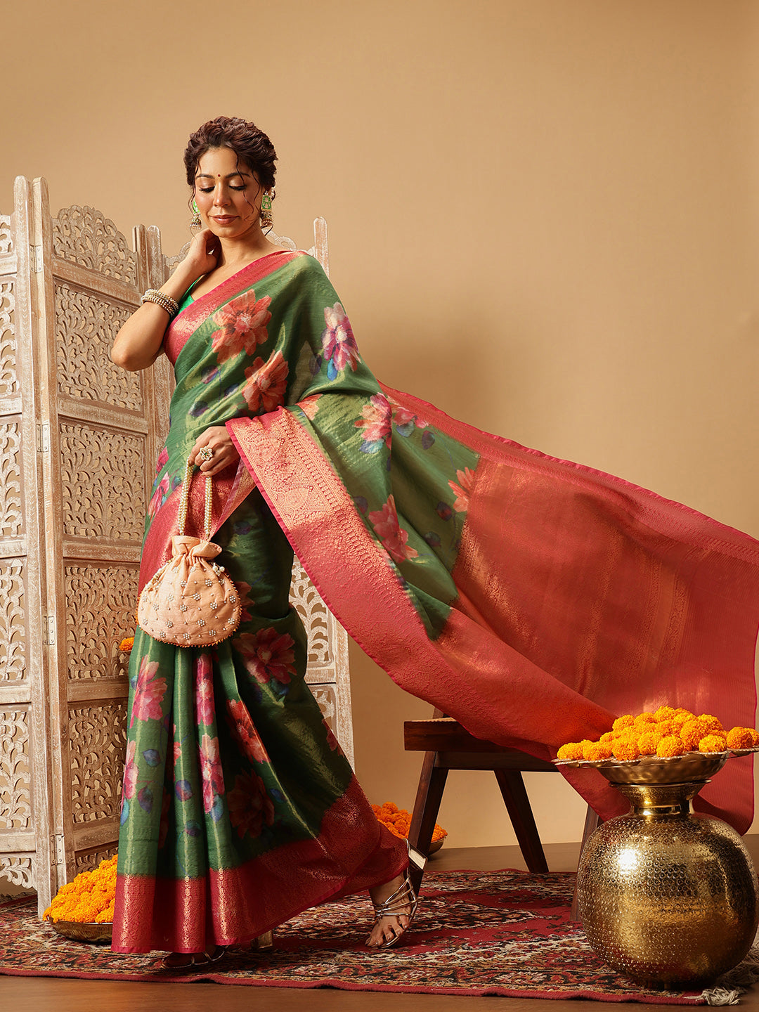 Hiral Fashion Green Banarasi Tissue Silk Floral Digital Printed Saree | Swadesiicart