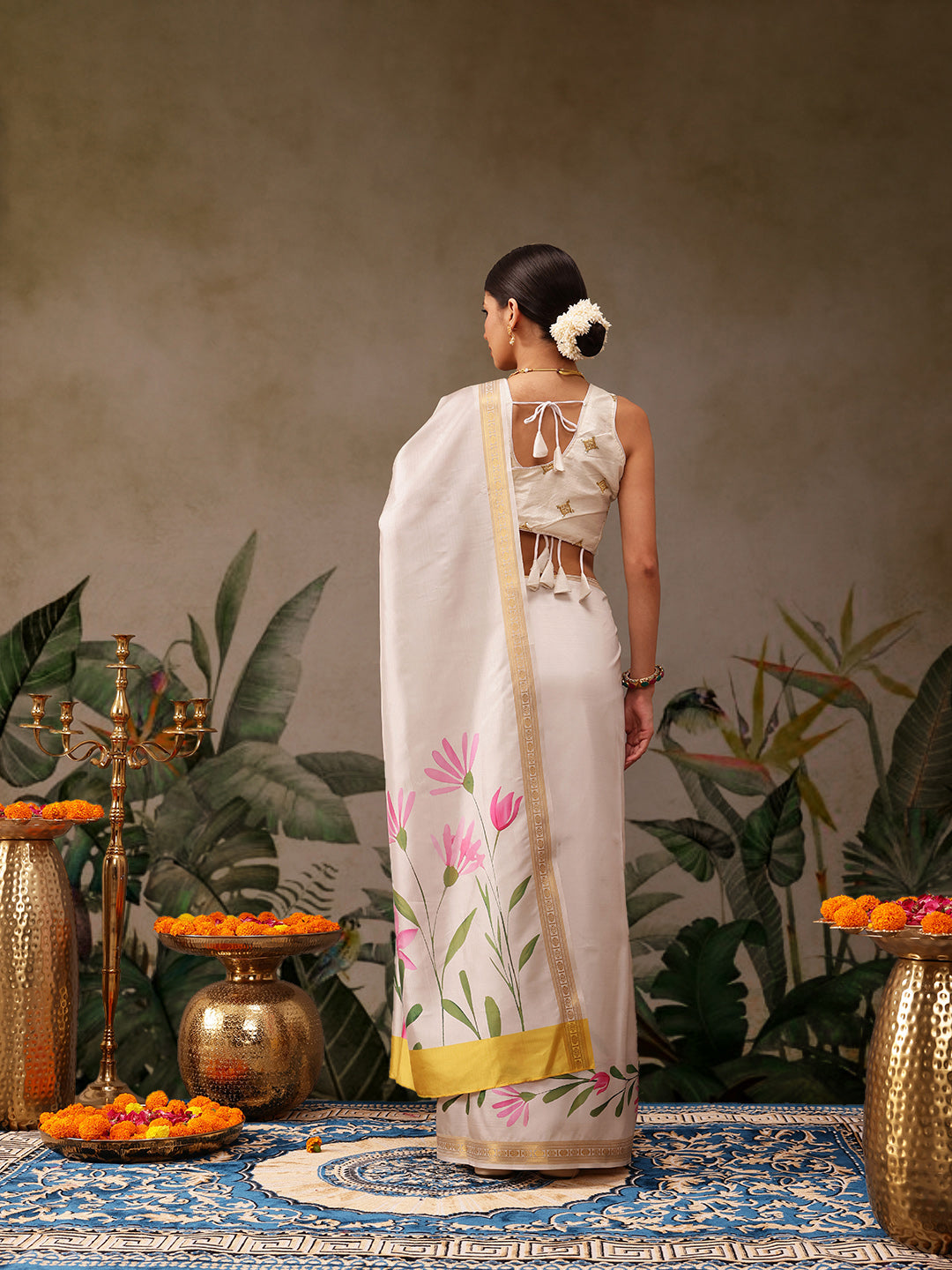 Hiral Fashion Off White Onam Art Silk Floral Digital Print Saree | Swadesiicart