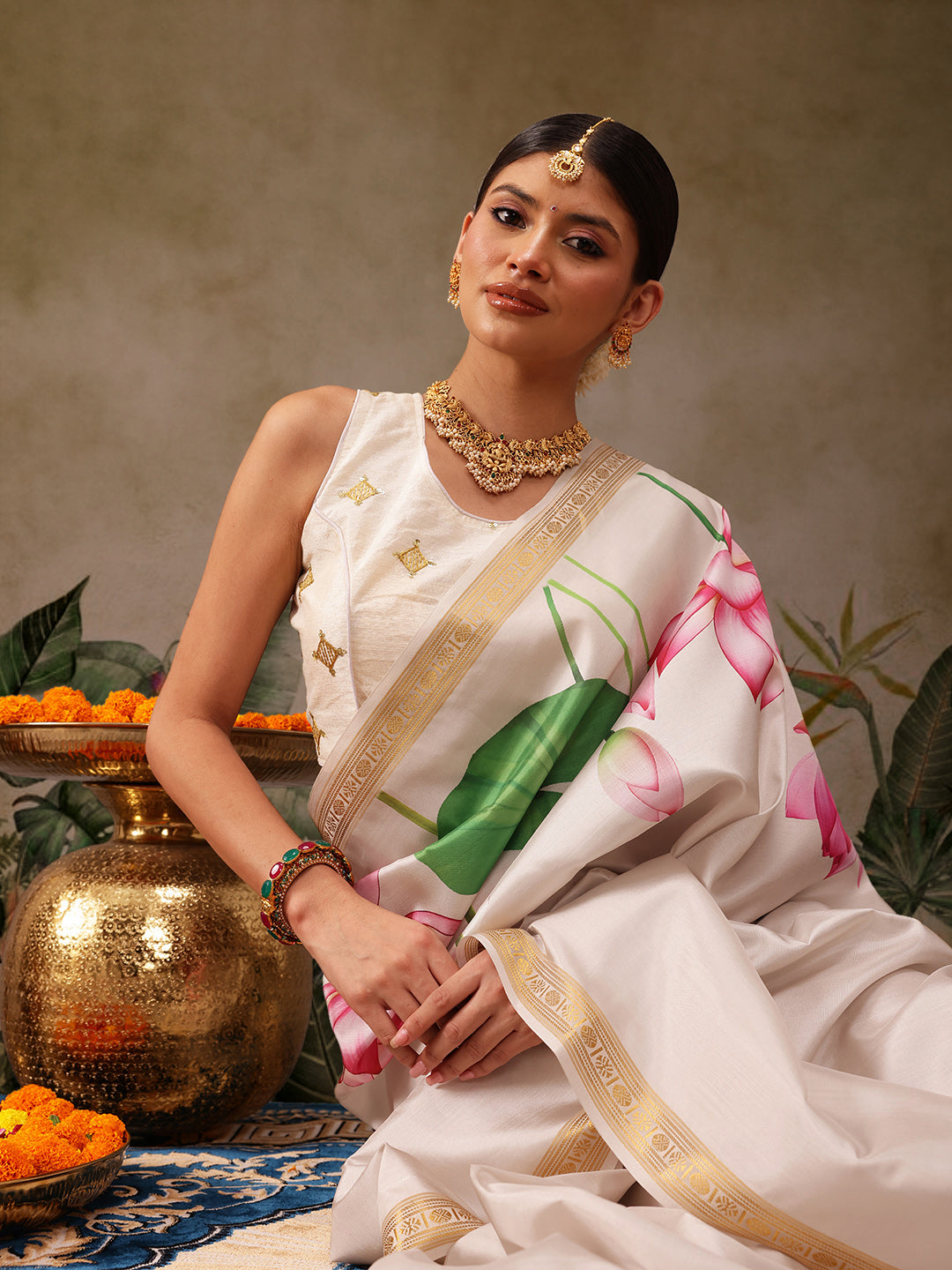 Hiral Fashion White Onam Art Silk Floral Digital Print Saree | Swadesiicart