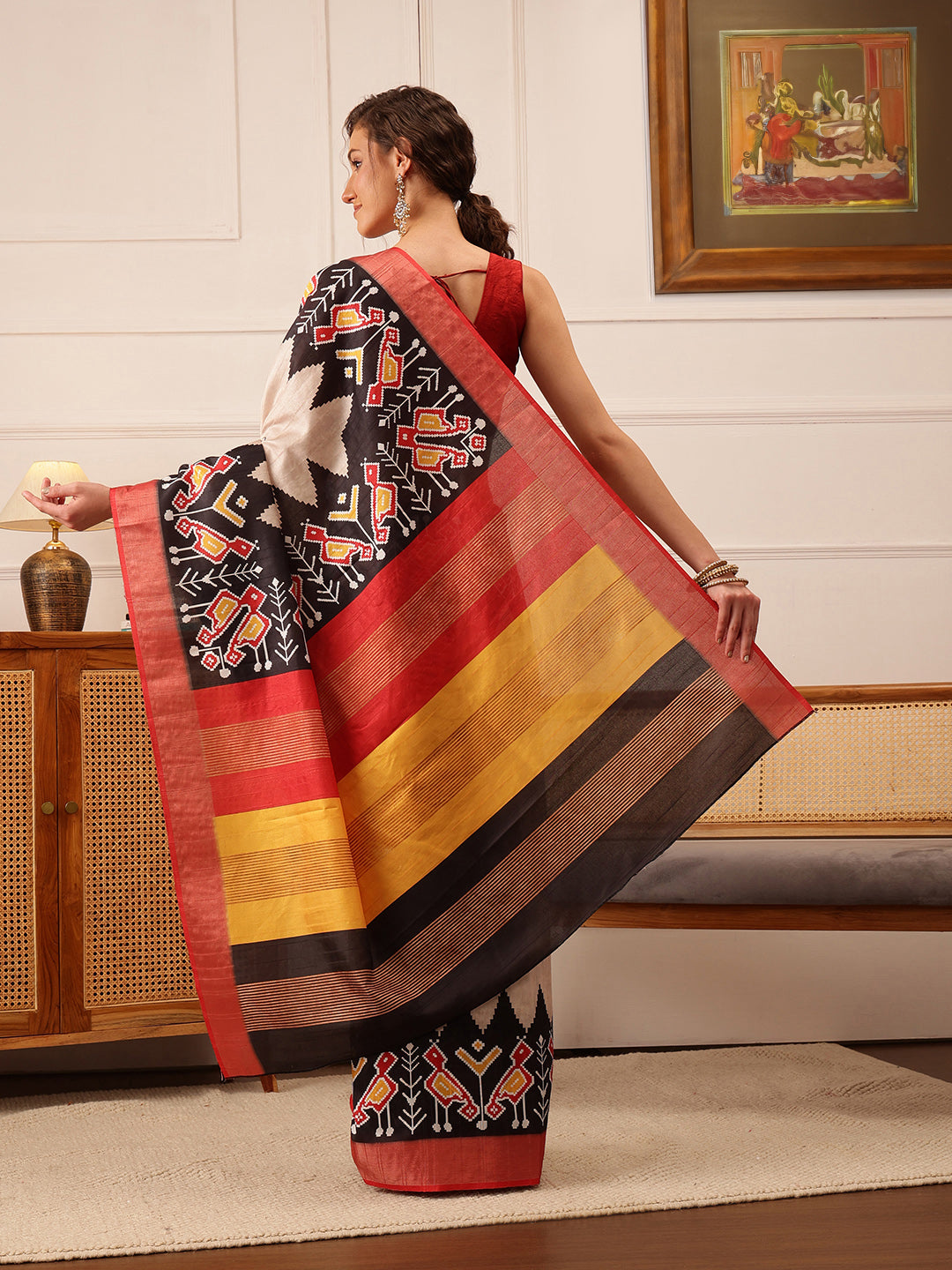 Hiral Fashion Beige Ikkat Kotha Silk Floral Digital Print Saree | Swadesiicart
