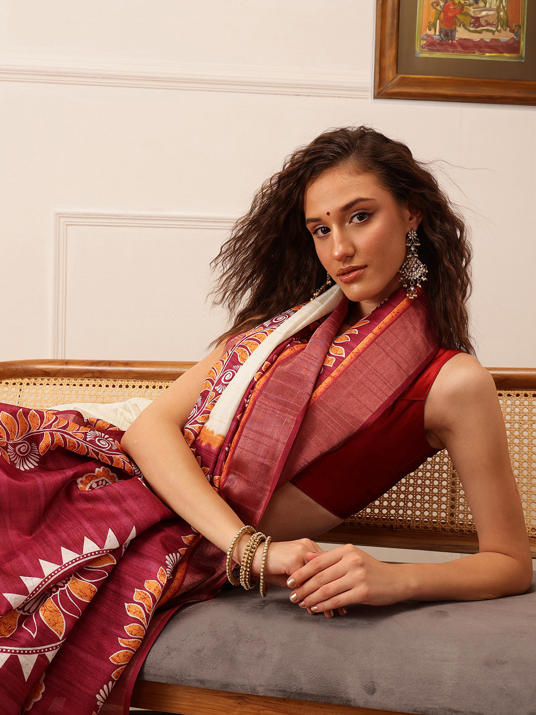 Hiral Fashion Off White Ikkat Kotha Silk Floral Digital Print Saree | Swadesiicart