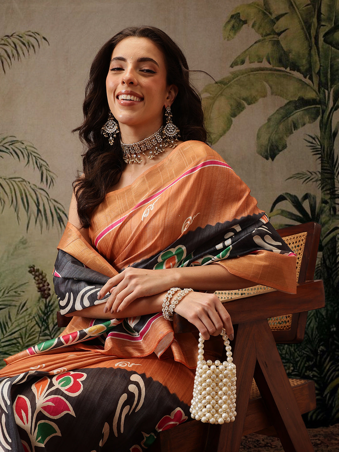 Hiral Fashion Black Banarasi Silk Blend Floral Digital Printed Saree | Swadesiicart