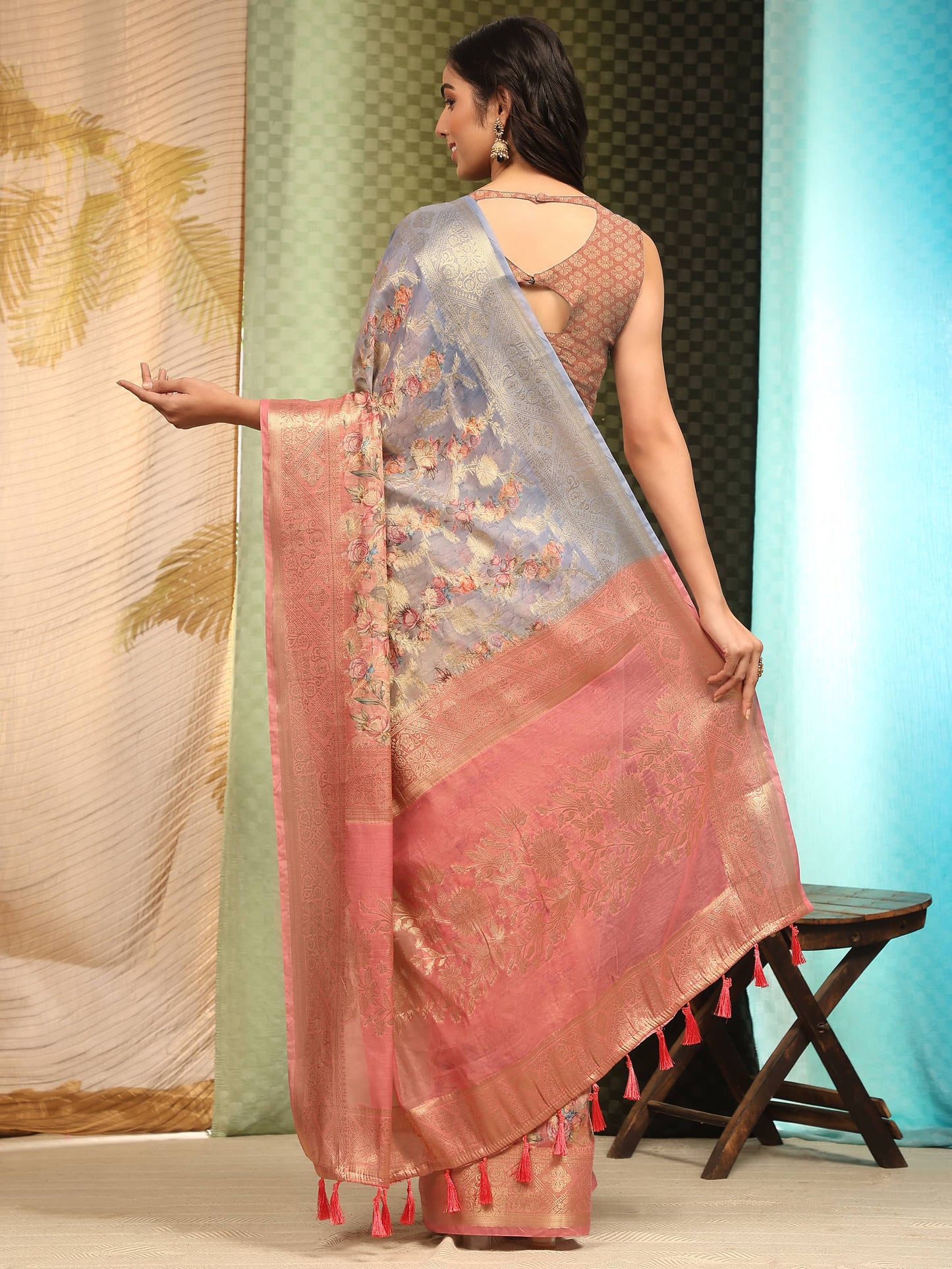 Multicolor Cotton Blend Digital Print Floral Saree with Unstitched Blouse - Hiral Fashion | Swadesiicart
