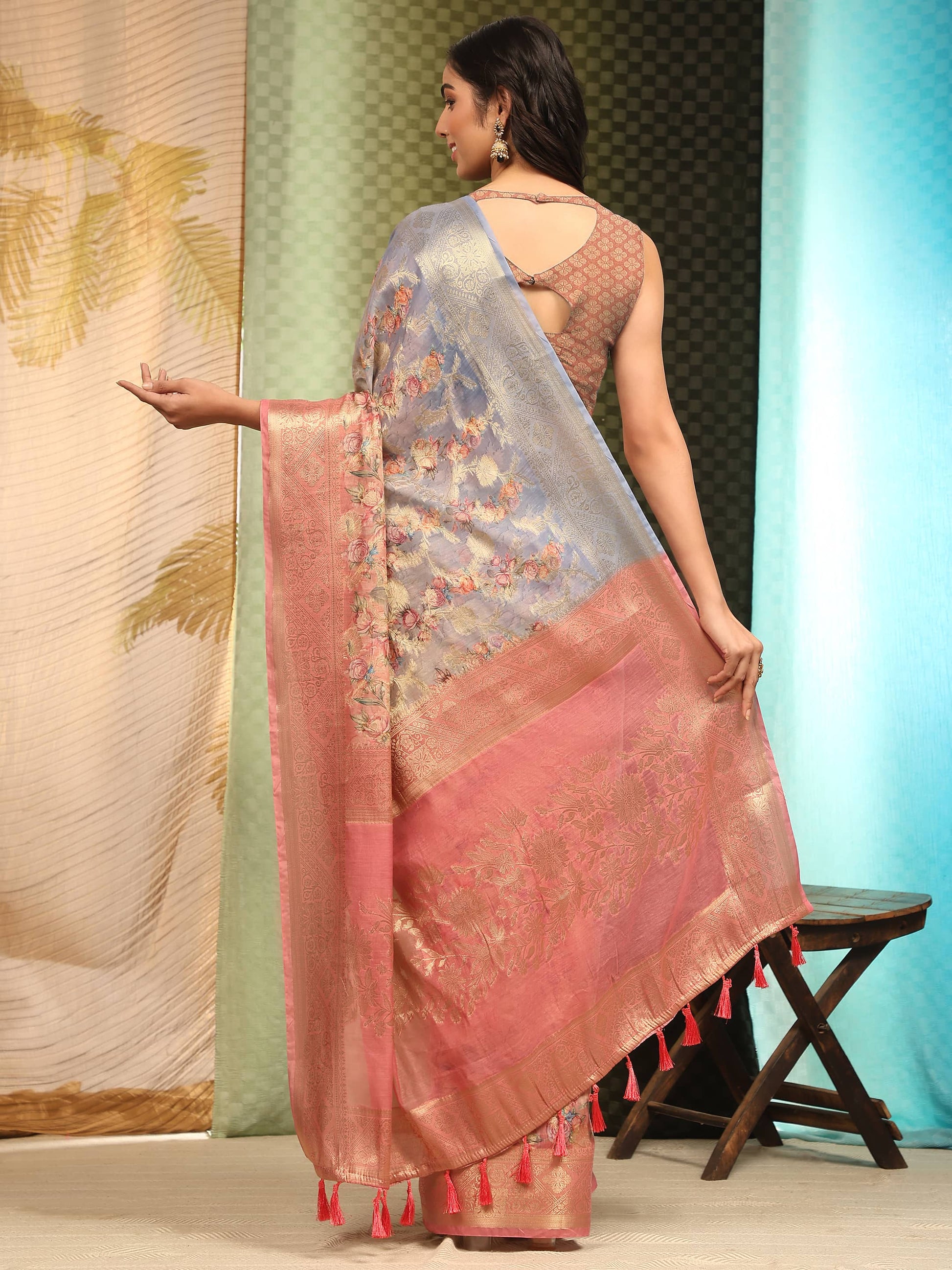 Multicolor Cotton Blend Digital Print Floral Saree with Unstitched Blouse - Hiral Fashion | Swadesiicart