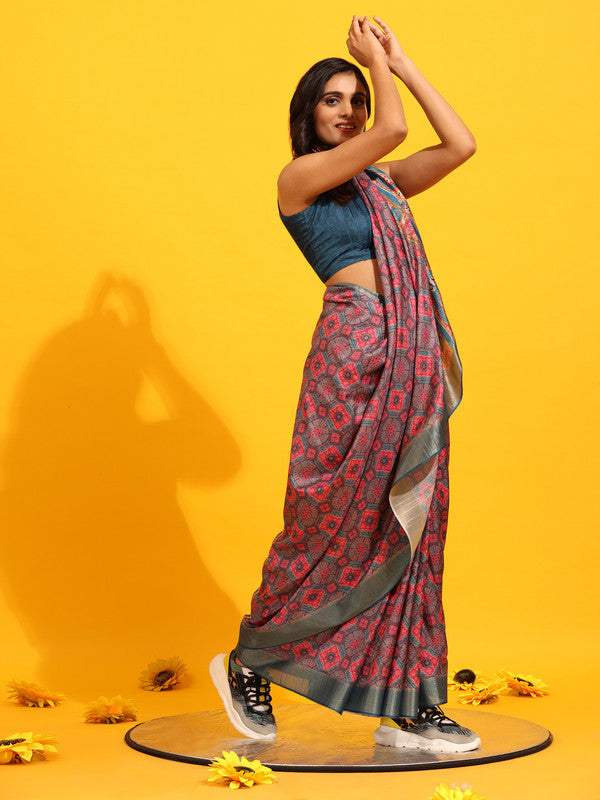 Red Silk Blend Woven Zari Design Geomatric Saree with Unstitched Blouse - Hiral Fashion | Swadesiicart
