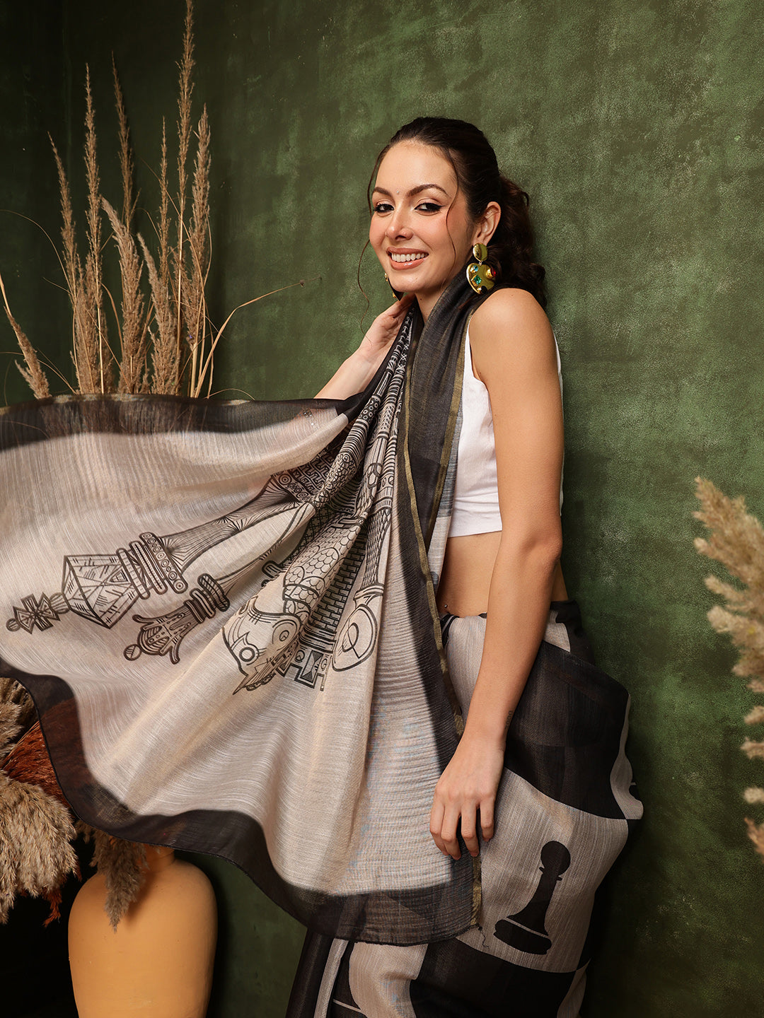 Hiral Fashion Black Chanderi Cotton Blend Abstract Digital Printed Saree | Swadesiicart