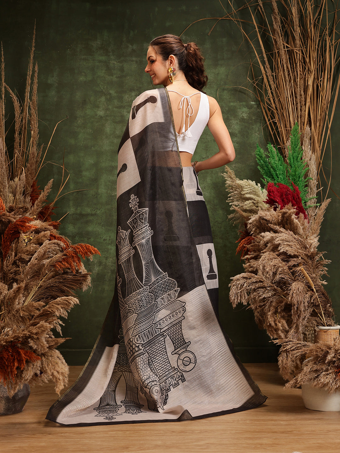 Hiral Fashion Black Chanderi Cotton Blend Abstract Digital Printed Saree | Swadesiicart