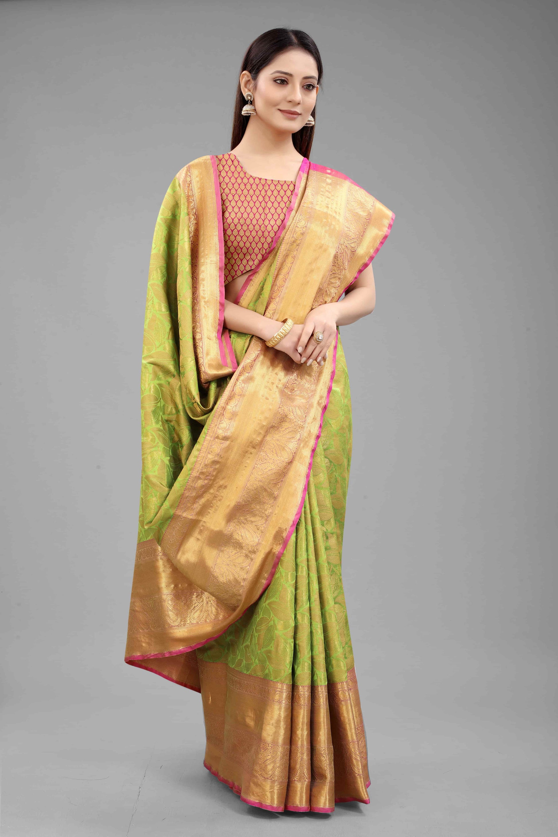 Hiral Fashion Green Banarasi Art Silk Floral Woven Design Saree | Swadesiicart