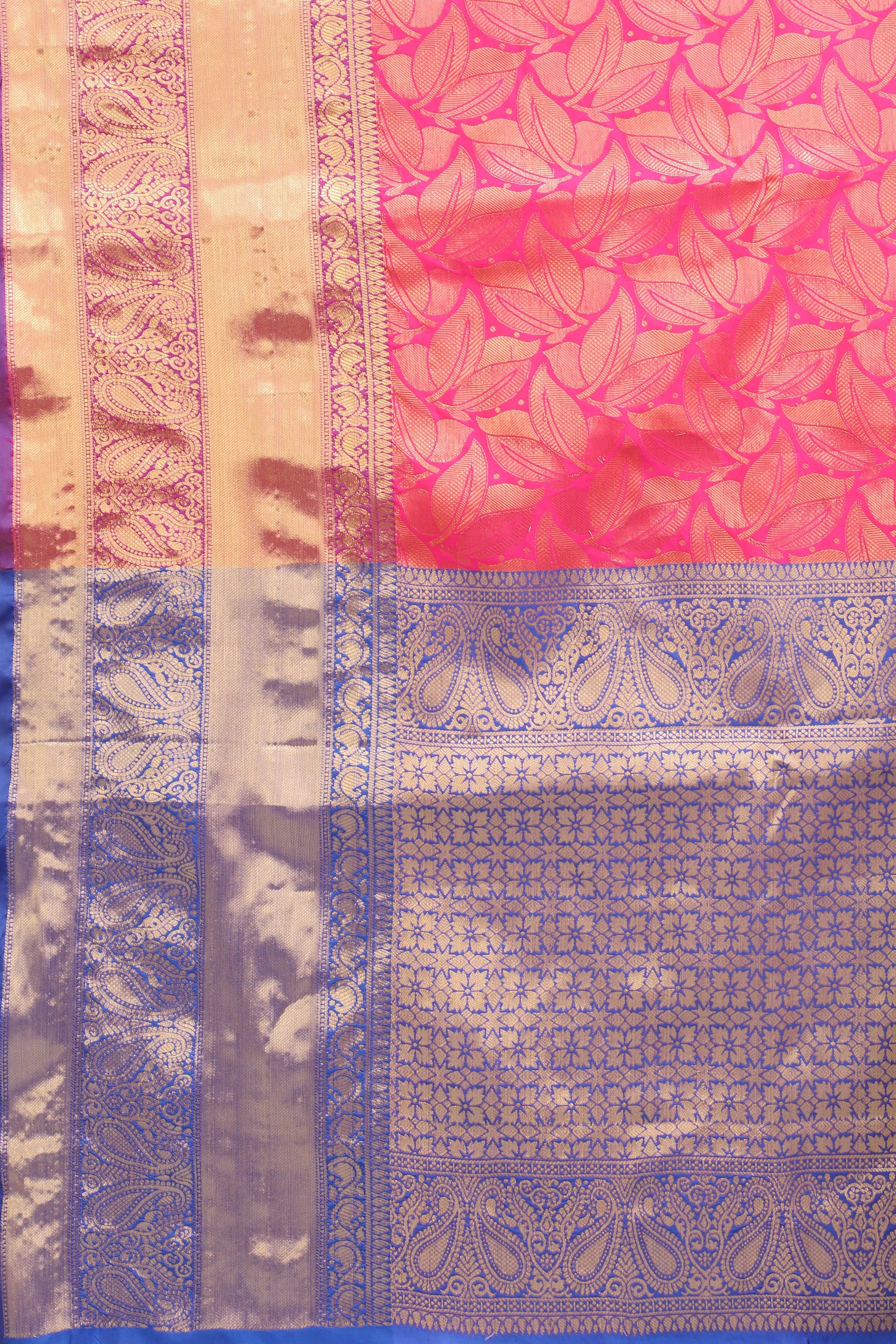 Hiral Fashion Pink Banarasi Art Silk Floral Woven Design Saree | Swadesiicart