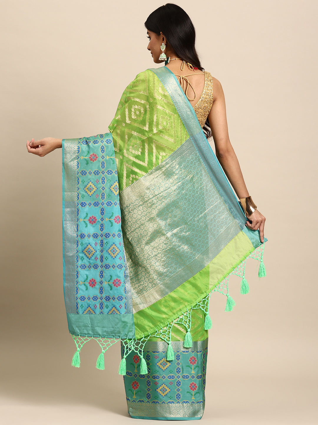Green Silk Blend Woven Zari Design Geomatric Saree with Unstitched Blouse - Hiral Fashion | Swadesiicart