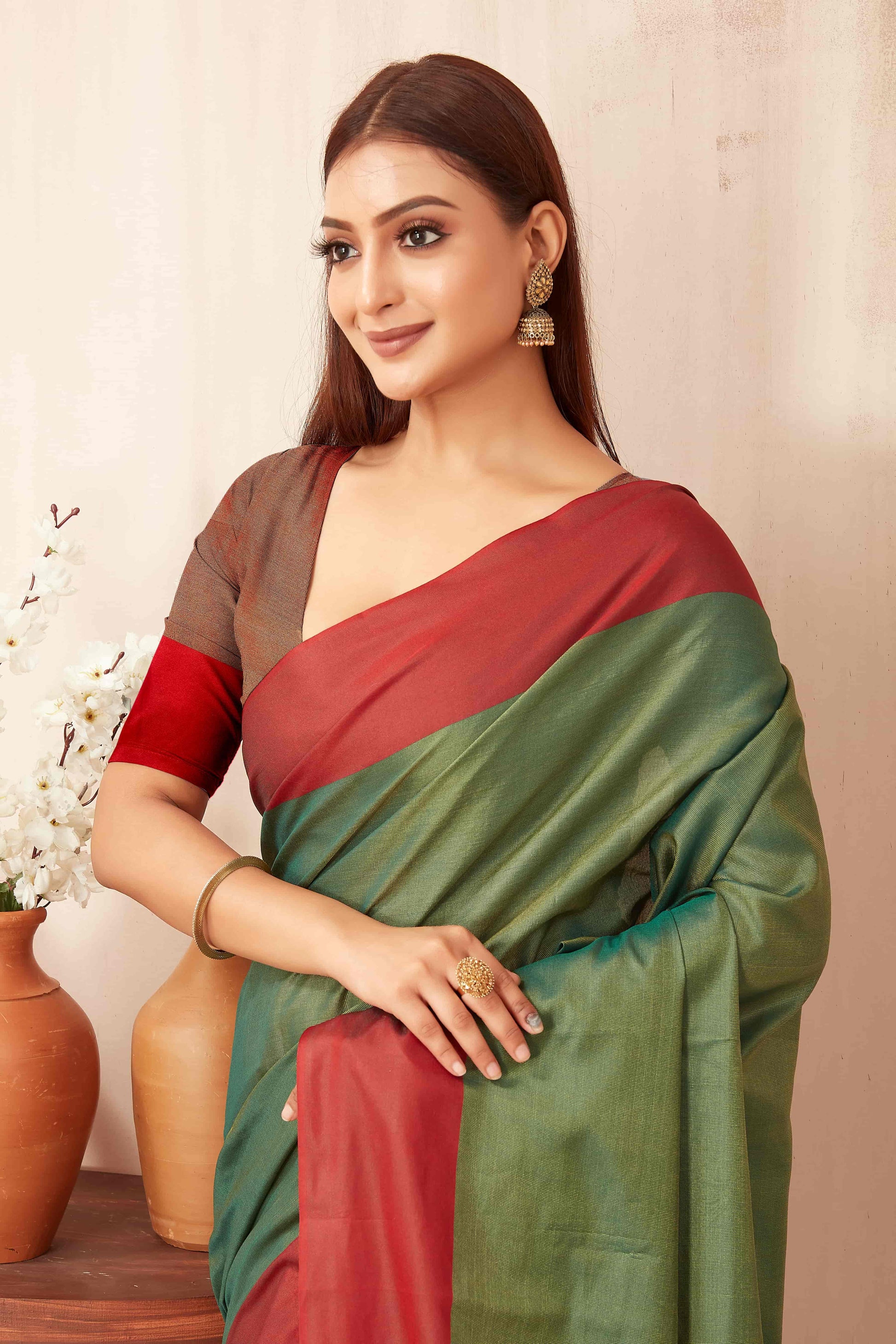 Hiral Fashion Green Banarasi Soft Silk Solid Saree | Swadesiicart