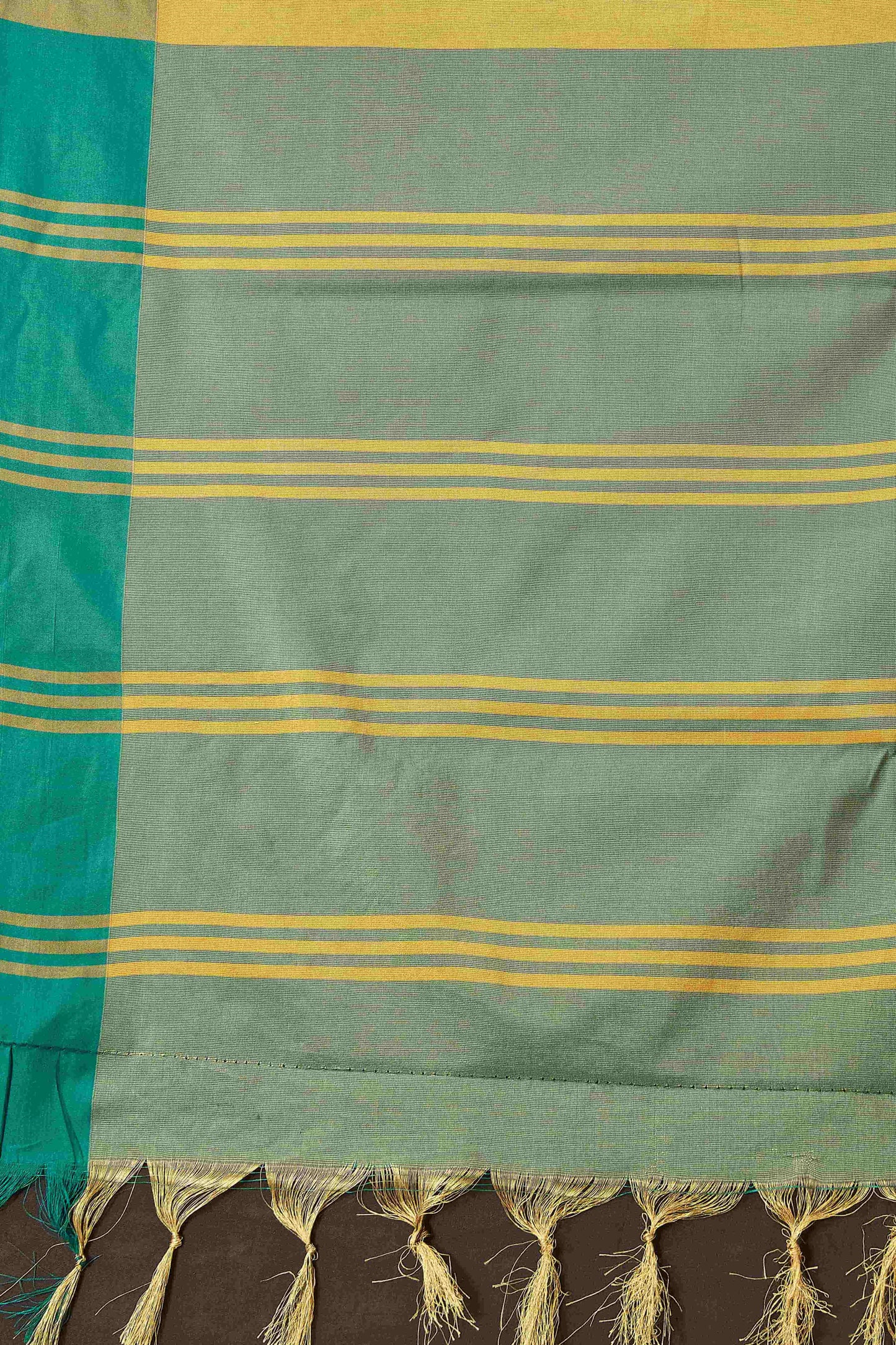 Hiral Fashion Yellow Banarasi Soft Silk Solid Saree | Swadesiicart