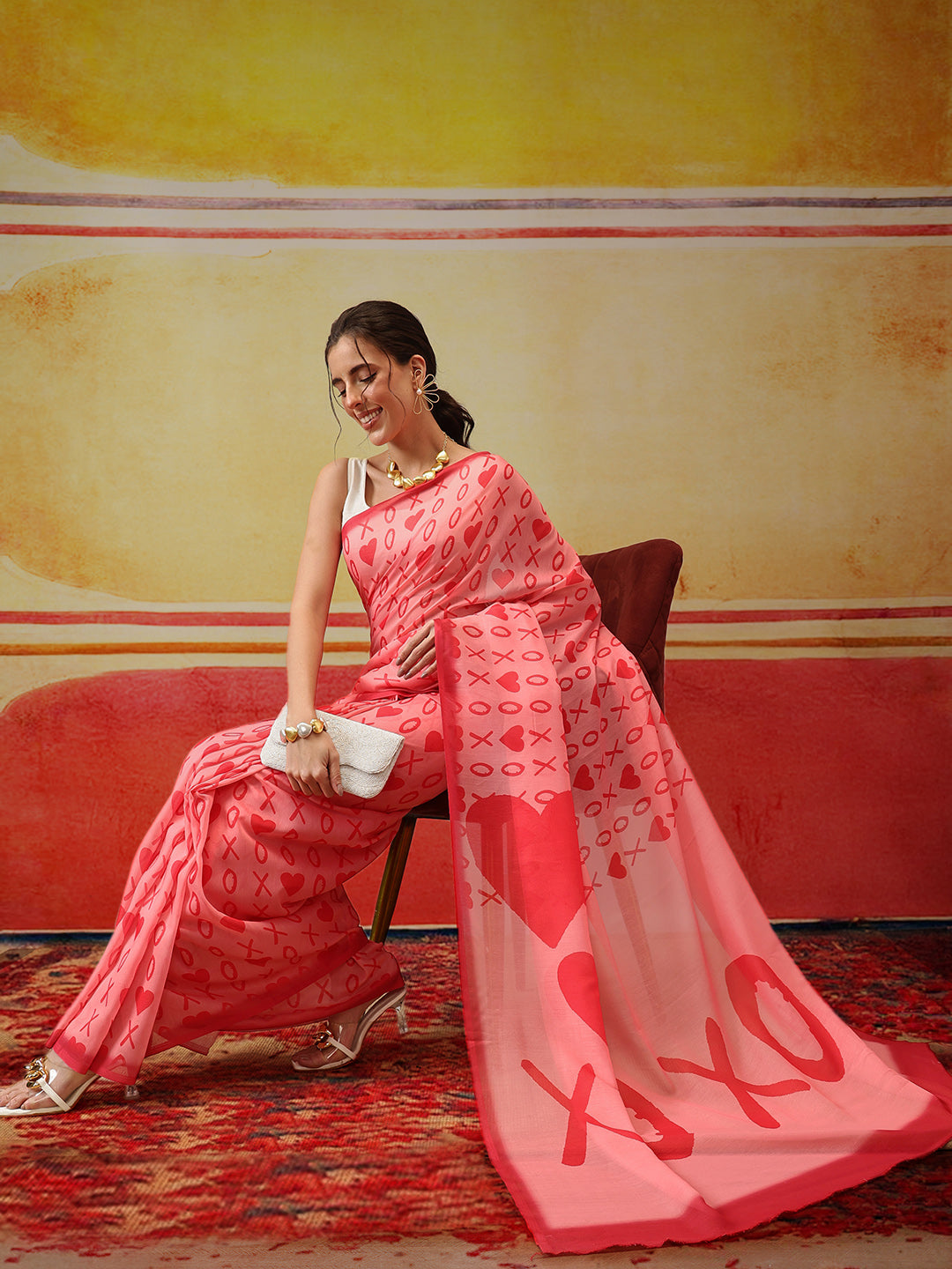 Hiral Fashion Pink Bollywood Mul Cotton Abstract Digital Printed Saree | Swadesiicart