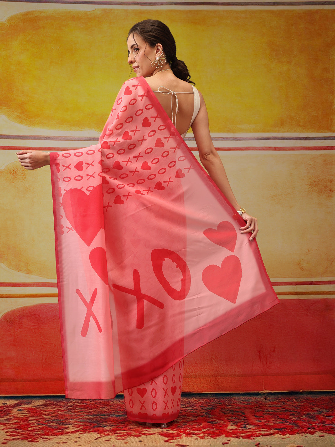Hiral Fashion Pink Bollywood Mul Cotton Abstract Digital Printed Saree | Swadesiicart
