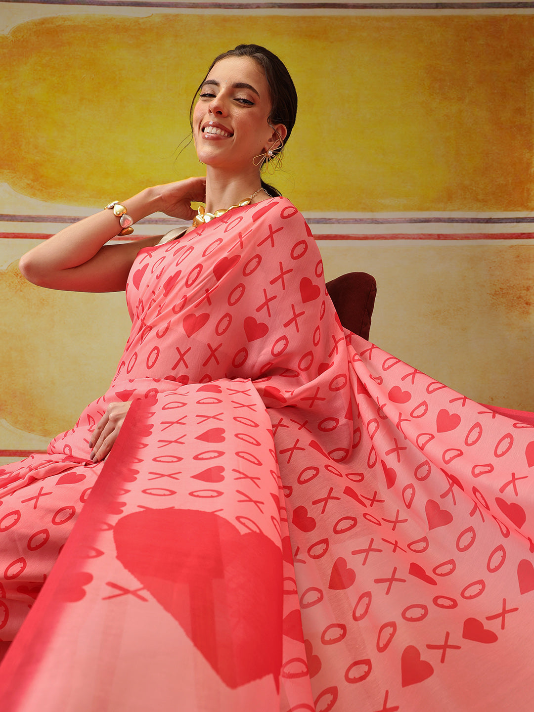 Hiral Fashion Pink Bollywood Mul Cotton Abstract Digital Printed Saree | Swadesiicart