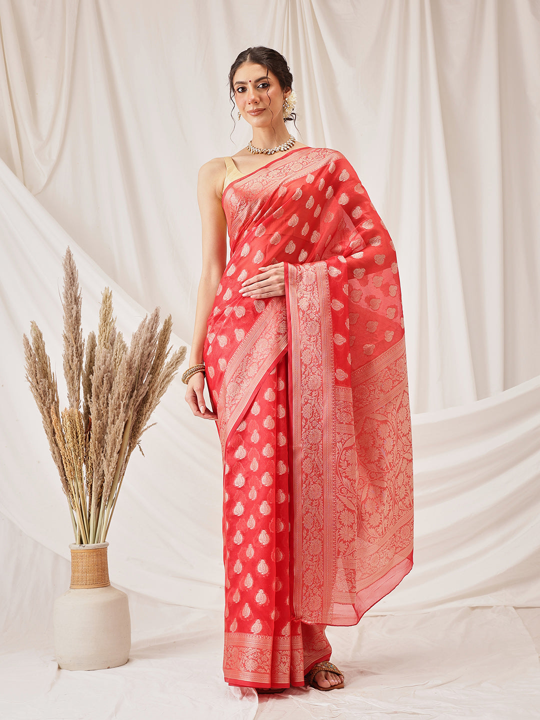 Hiral Fashion Red Banarasi Organza Silk Floral Woven Design Saree | Swadesiicart