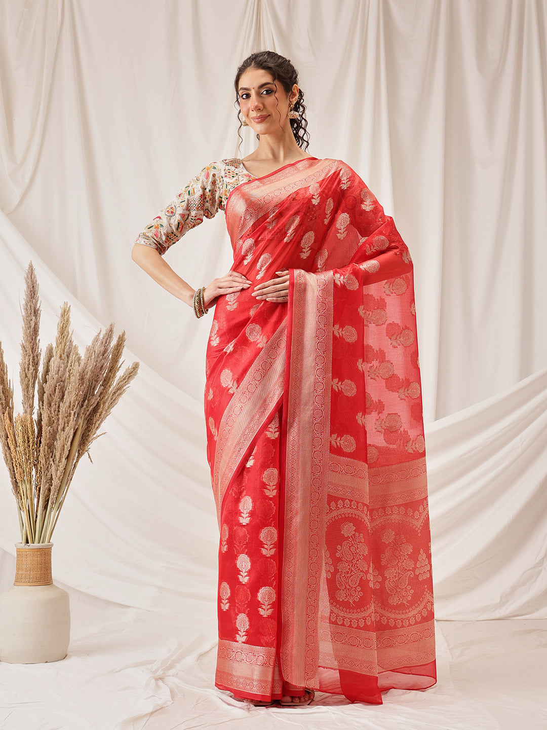 Hiral Fashion Red Banarasi Organza Silk Floral Woven Design Saree | Swadesiicart