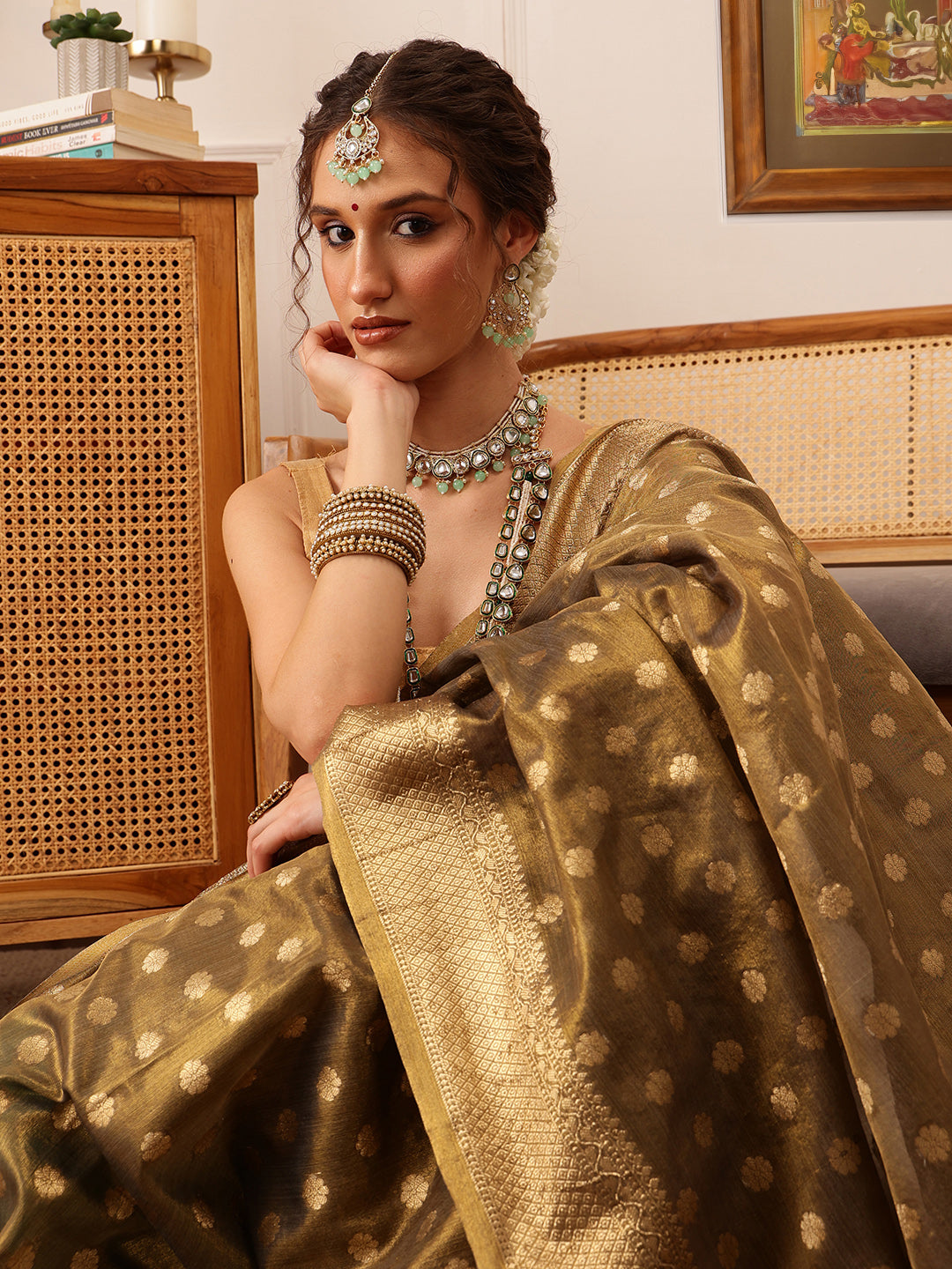 Hiral Fashion Grey Kanjivaram Tissue Silk Floral Zari Woven Saree | Swadesiicart