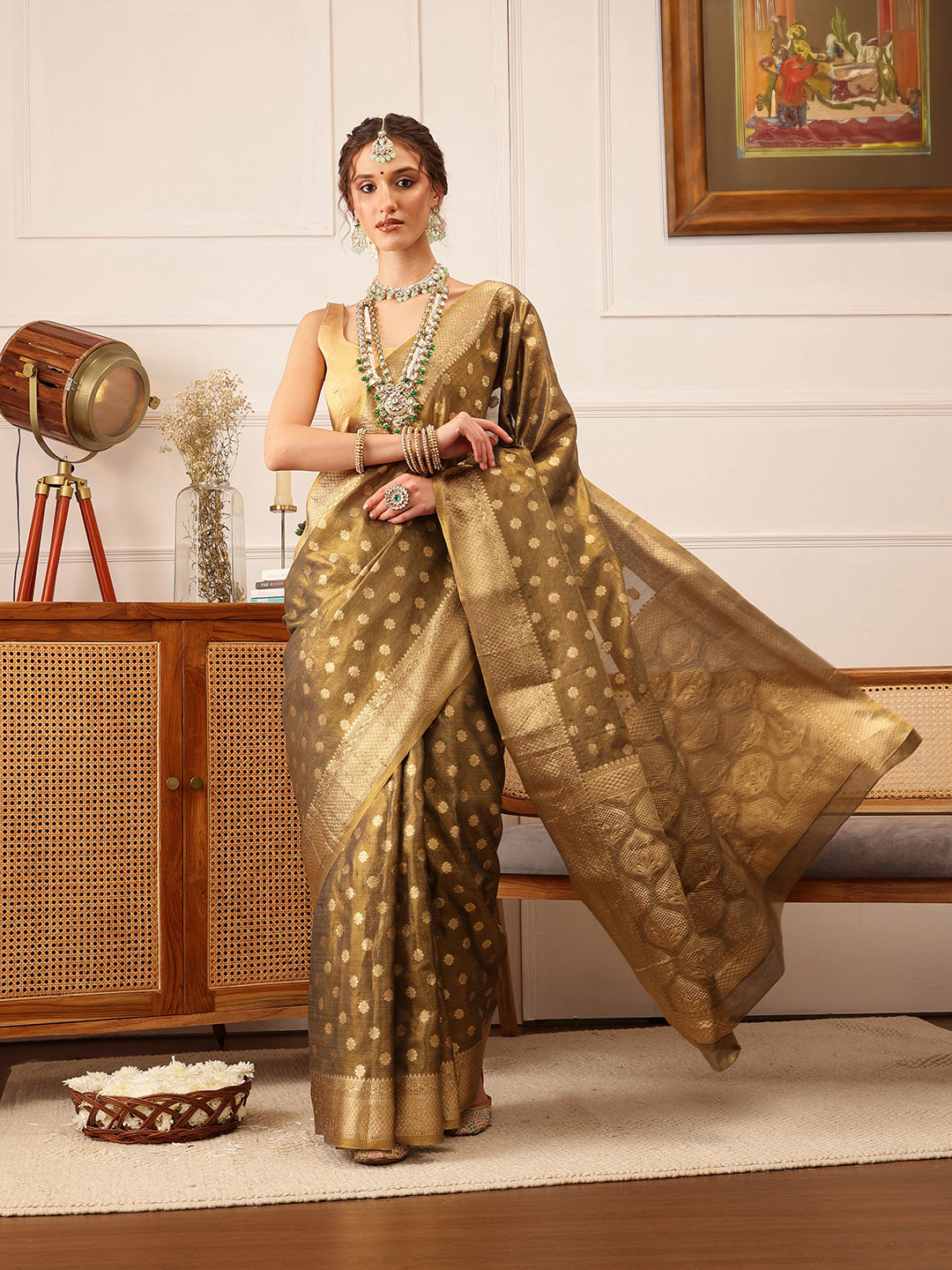 Hiral Fashion Grey Kanjivaram Tissue Silk Floral Zari Woven Saree | Swadesiicart
