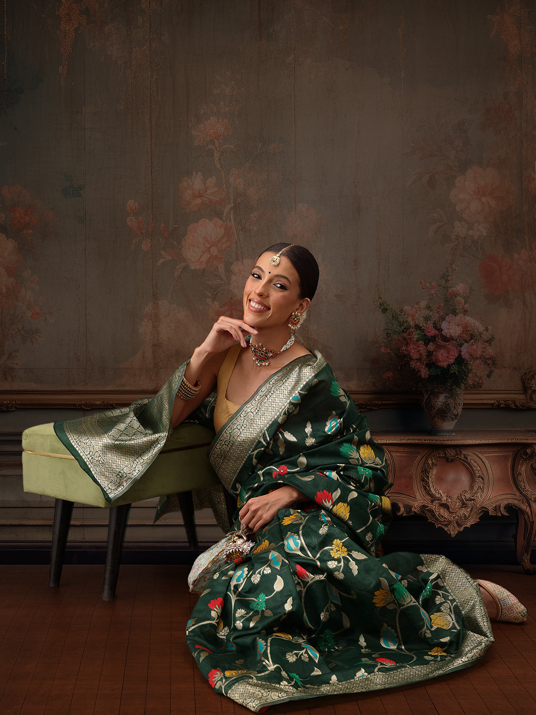 Hiral Fashion Green Jamdani Cotton Floral Woven Thread Saree | Swadesiicart