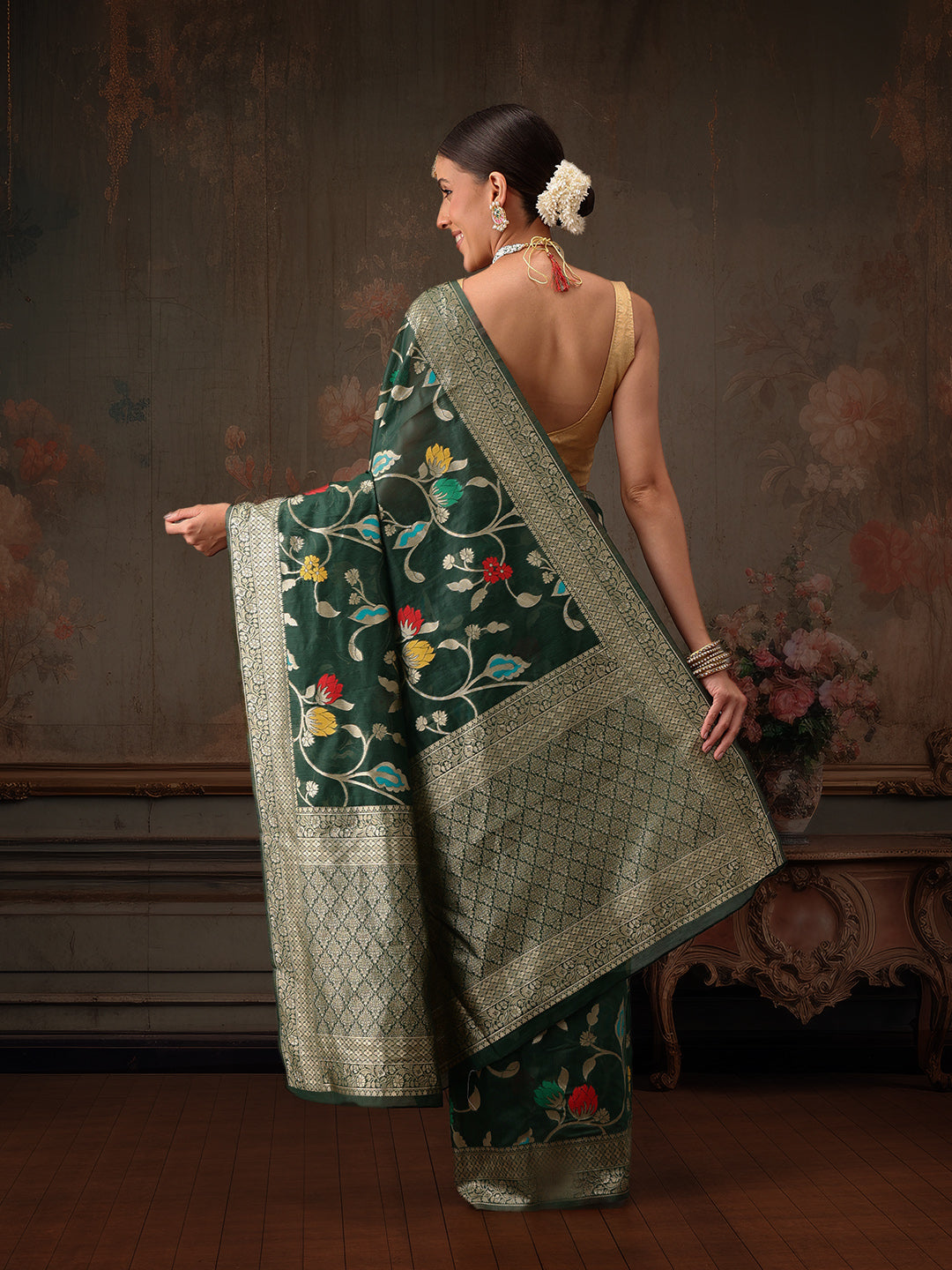 Hiral Fashion Green Jamdani Cotton Floral Woven Thread Saree | Swadesiicart
