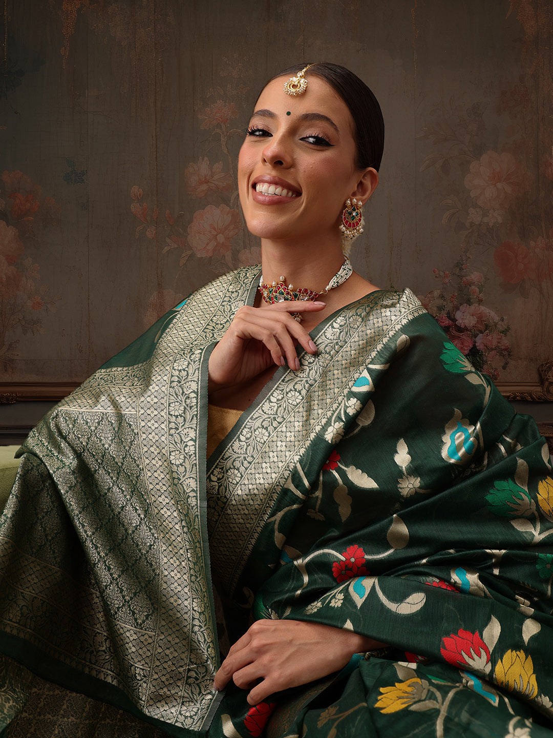 Hiral Fashion Green Jamdani Cotton Floral Woven Thread Saree | Swadesiicart