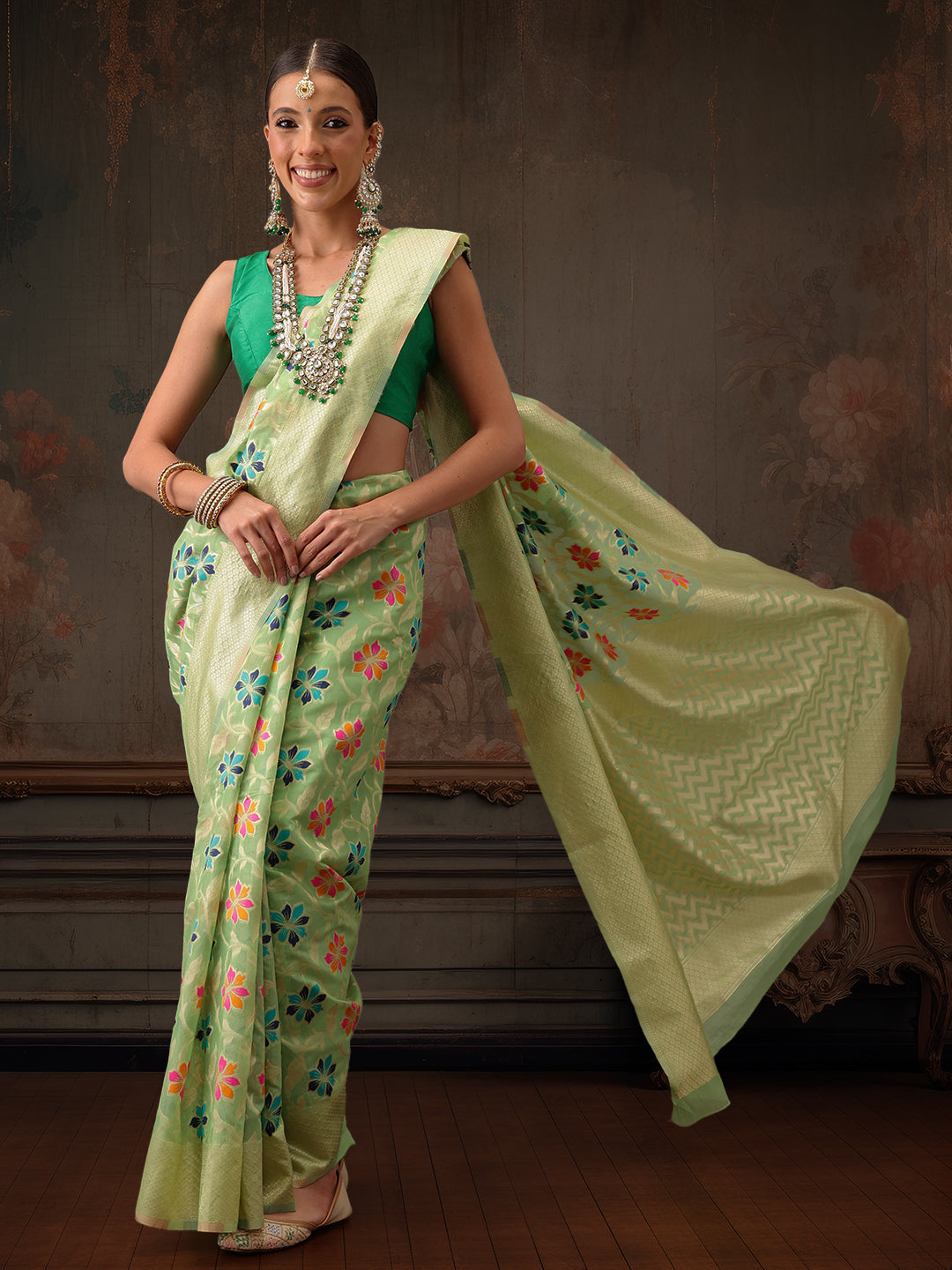 Hiral Fashion Lime Green Jamdani Cotton Floral Woven Thread Saree | Swadesiicart