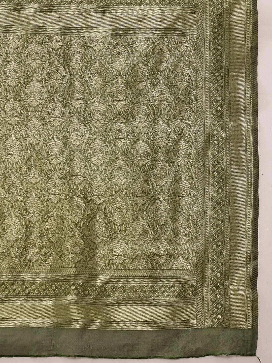 Hiral Fashion Green Jamdani Cotton Floral Woven Thread Saree | Swadesiicart