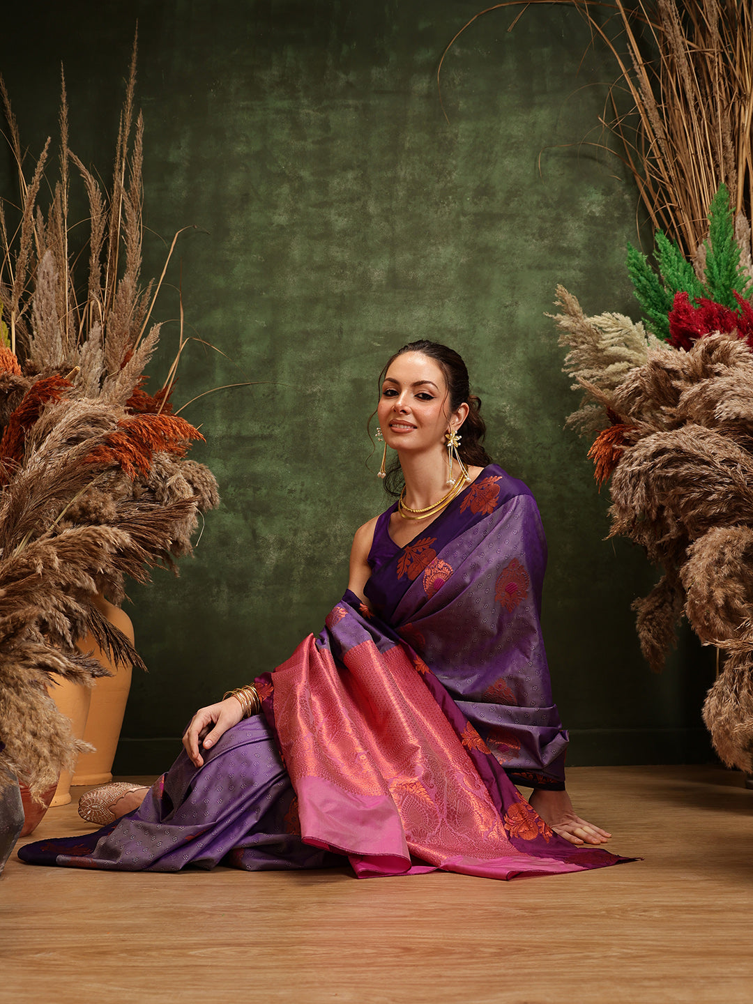 Hiral Fashion Lavender Banarasi Silk Floral Woven Design Saree | Swadesiicart