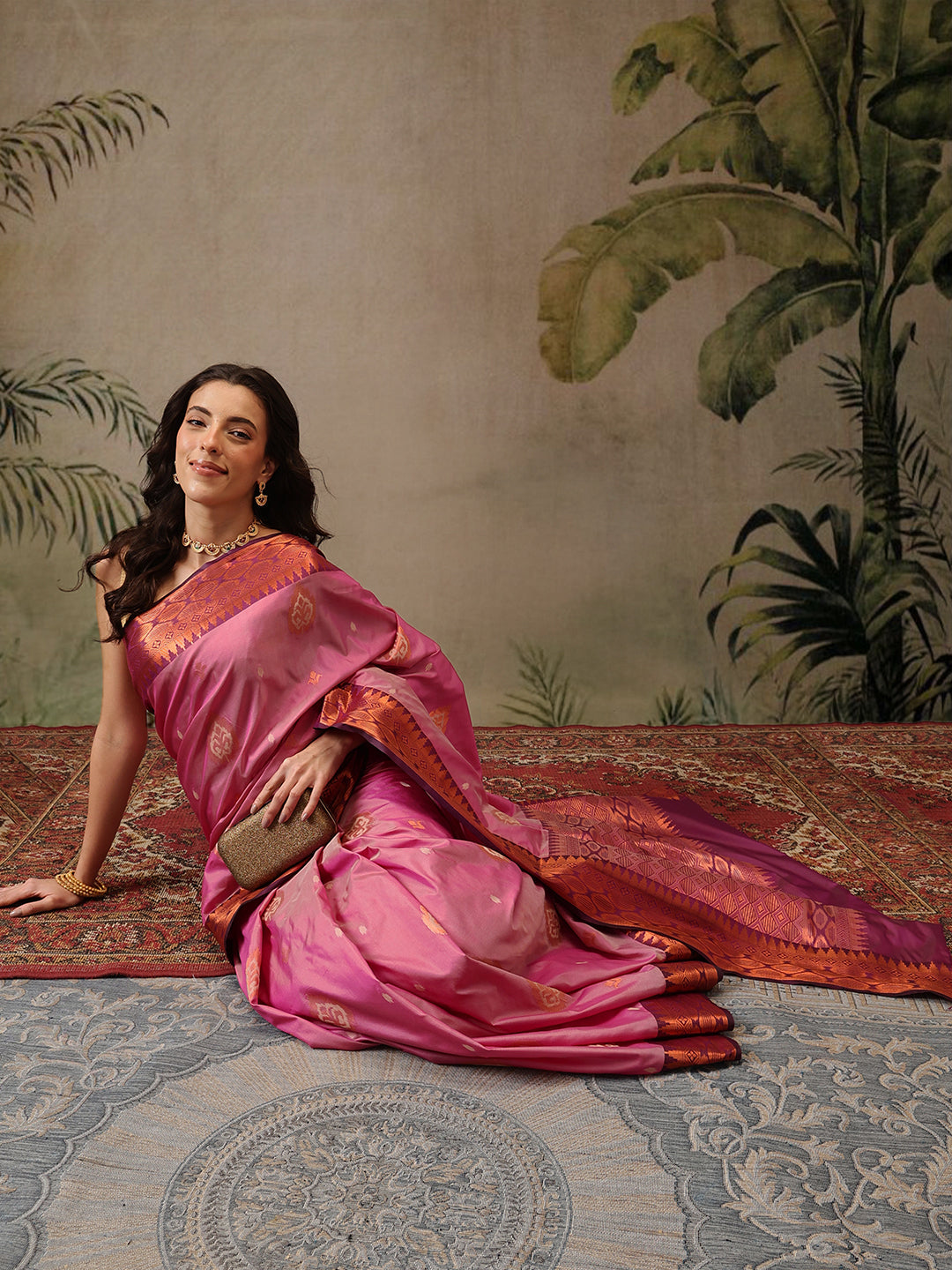 Hiral Fashion Pink Banarasi Silk Floral Woven Design Saree | Swadesiicart
