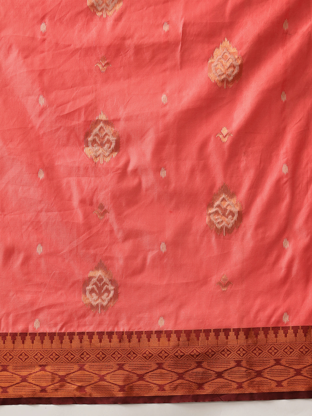 Hiral Fashion Peach Banarasi Silk Floral Woven Design Saree | Swadesiicart