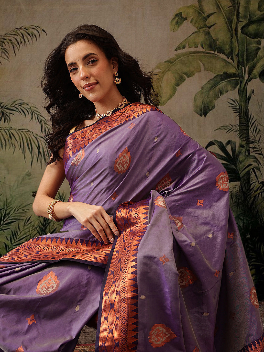 Hiral Fashion Purple Banarasi Silk Floral Woven Design Saree | Swadesiicart