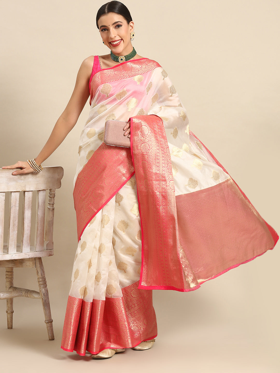 White Silk Blend Woven Zari Design Floral Saree with Unstitched Blouse - Hiral Fashion | Swadesiicart