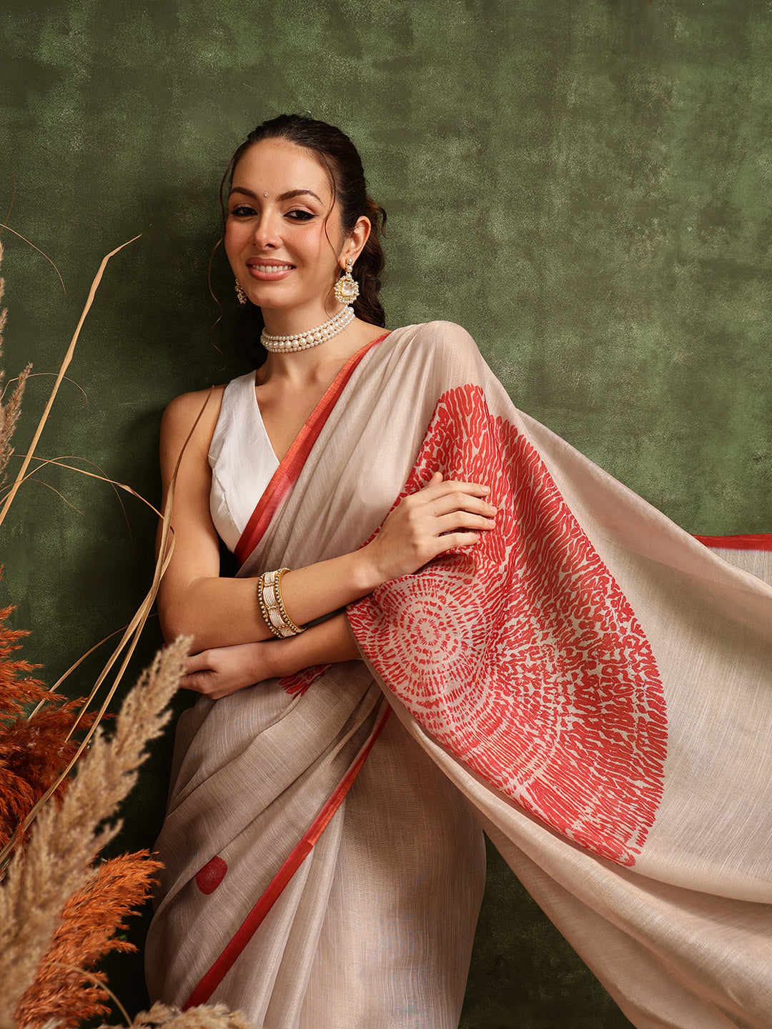 Hiral Fashion Cream Bollywood Cotton Tissue Solid Digital Printed Saree | Swadesiicart