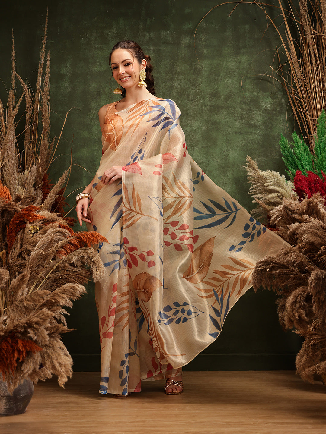 Hiral Fashion Off White Bollywood Cotton Tissue Floral Digital Printed Saree | Swadesiicart